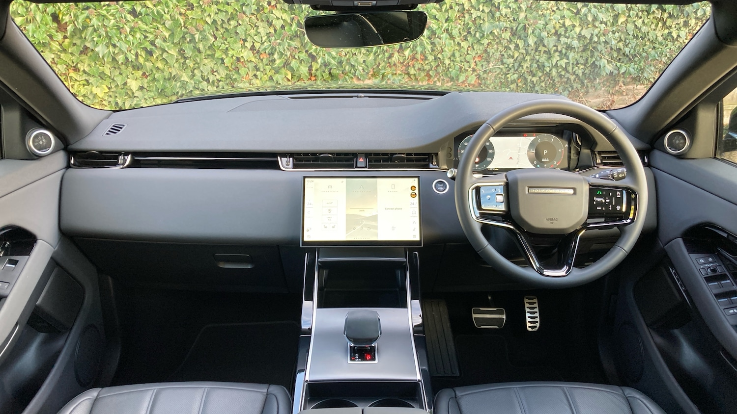 Used Land Rover Range Rover Evoque 2025 for sale - 76719925: Photo 9