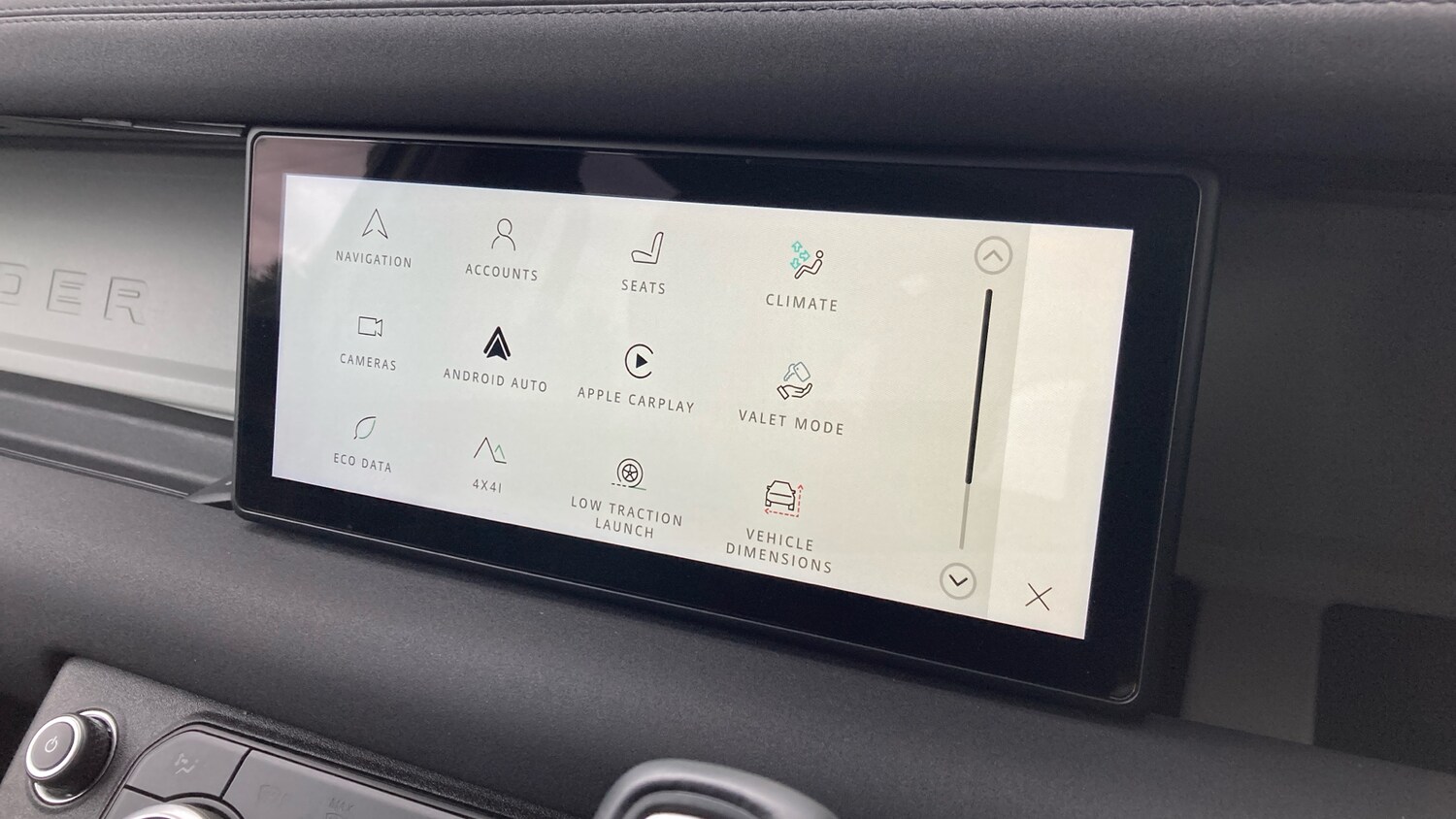 Used Land Rover Defender 2021 for sale - 77902316: Photo 33