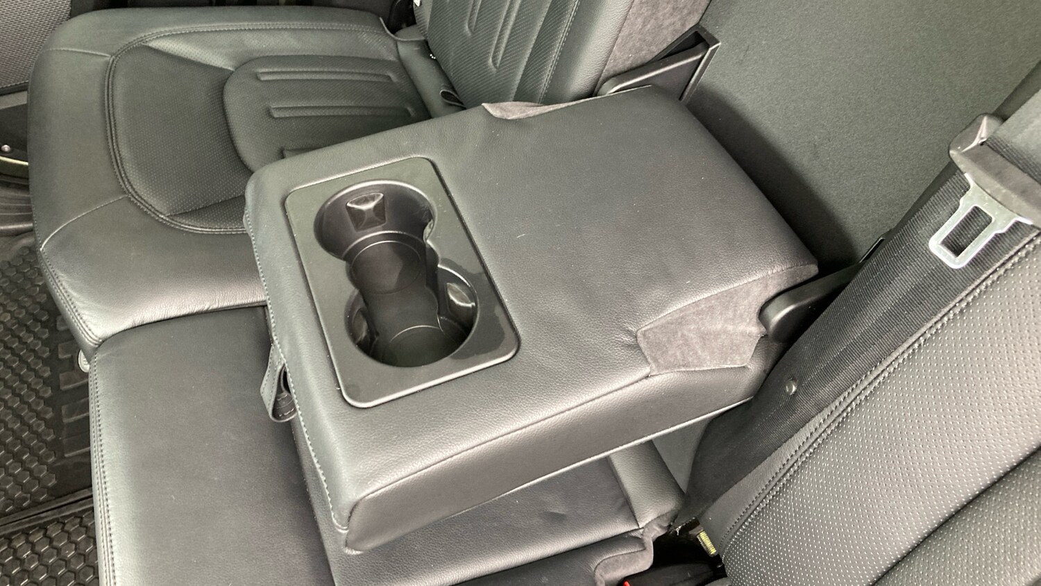 Used Land Rover Defender 2021 for sale - 77902316: Photo 35