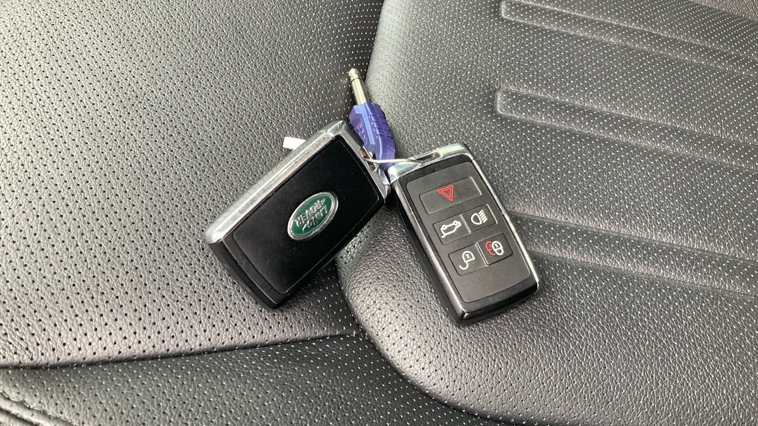 Used Land Rover Defender 2021 for sale - 77902316: Photo 38