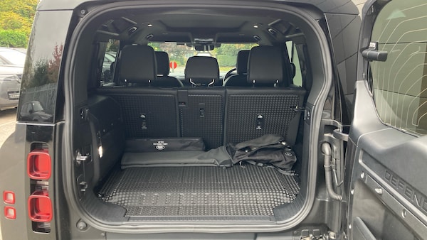 Used Land Rover Defender 2022 for sale - 76255266: Photo 10
