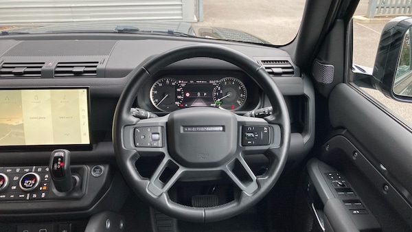 Used Land Rover Defender 2022 for sale - 76255266: Photo 15