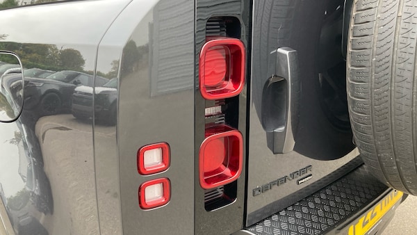 Used Land Rover Defender 2022 for sale - 76255266: Photo 19