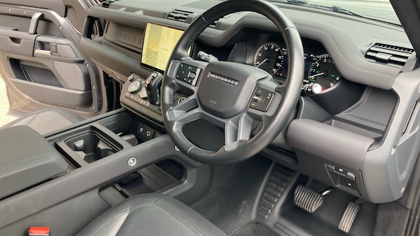 Used Land Rover Defender 2022 for sale - 76255266: Photo 25