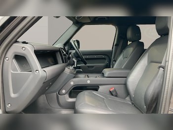 Used Land Rover Defender 2022 for sale - 76255266: Photo 3