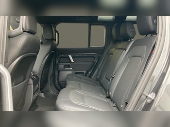 Used Land Rover Defender 2022 for sale - 76255266: Photo 4