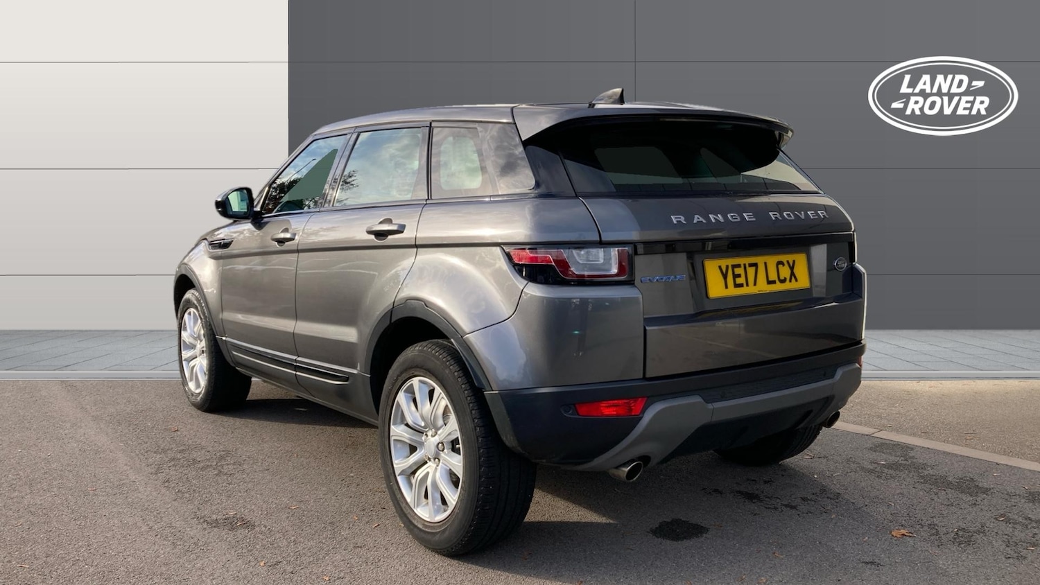 Used Land Rover Range Rover Evoque 2017 for sale - 76450241: Photo 2
