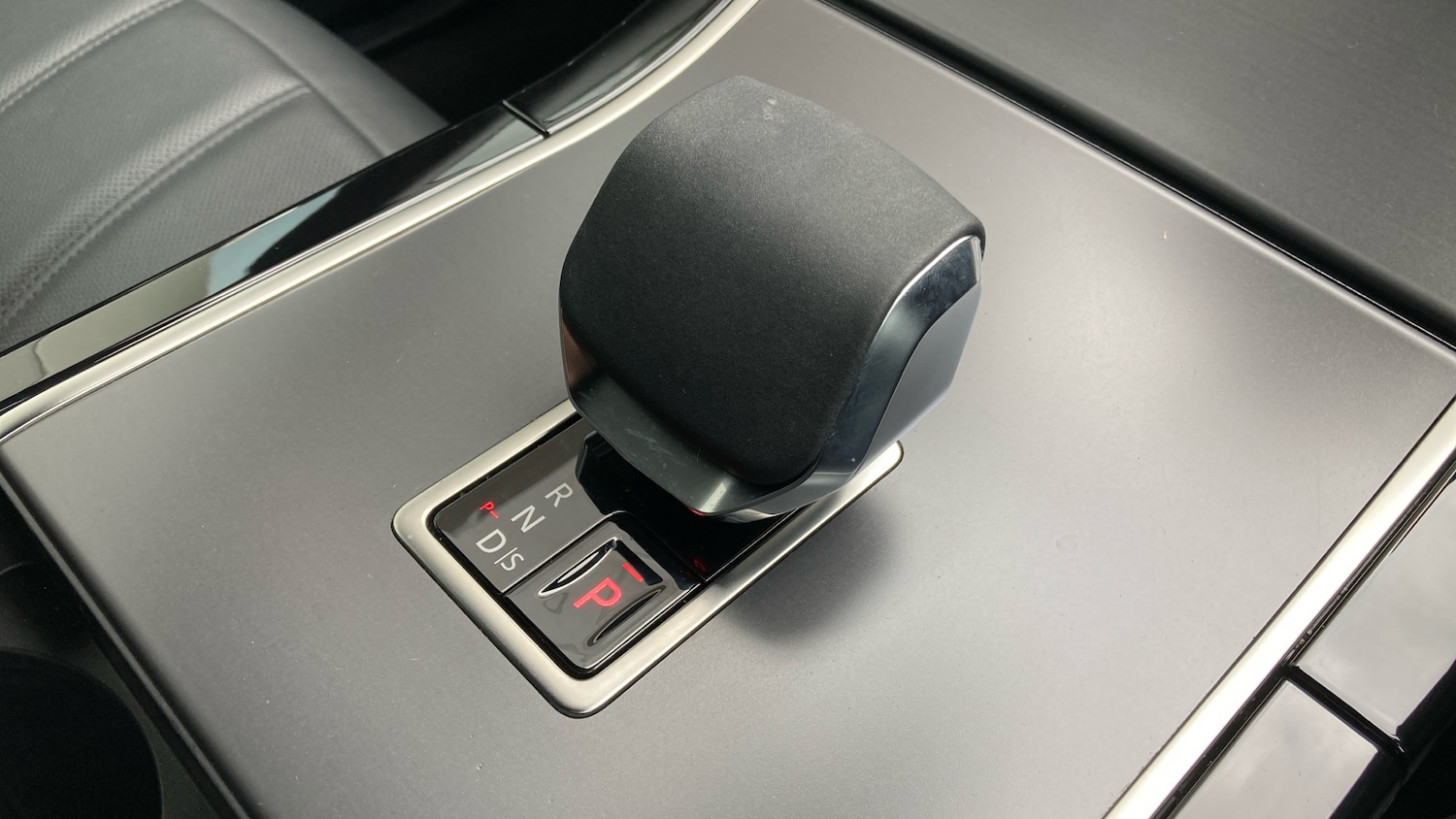 Used Land Rover Range Rover Evoque 2025 for sale - 76777940: Photo 13