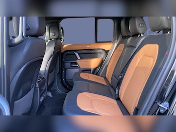 Used Land Rover Defender 2023 for sale - 76835299: Photo