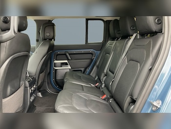 Used Land Rover Defender 2023 for sale - 79455950: Photo