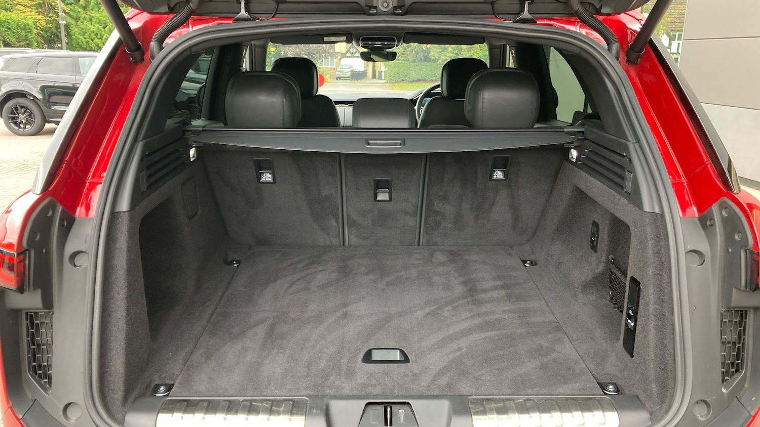 Used Land Rover Range Rover Sport 2024 for sale - 76219036: Photo 10