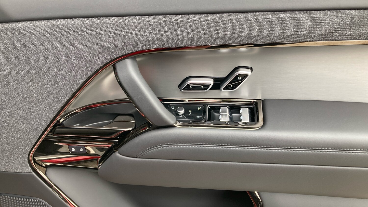 Used Land Rover Range Rover Sport 2024 for sale - 76219036: Photo 25