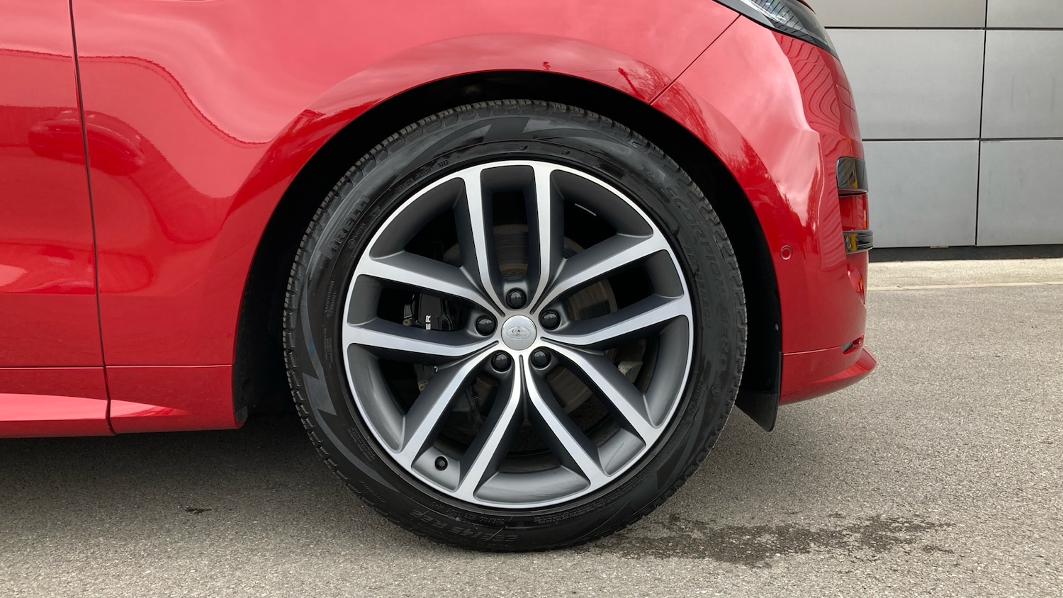 Used Land Rover Range Rover Sport 2024 for sale - 76219036: Photo 8