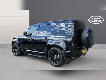 Used Land Rover Defender 2023 for sale - 78486651: Photo
