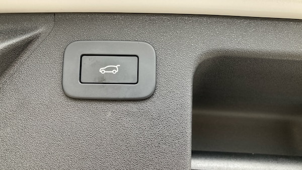 Used Land Rover Discovery Sport 2022 for sale - 76255269: Photo 28