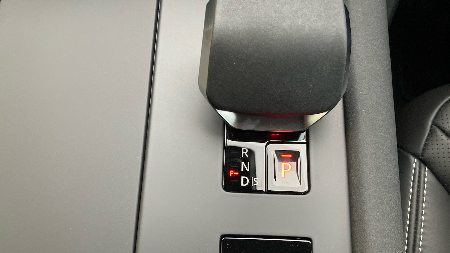 Used Land Rover Discovery 2025 for sale - 77704250: Photo 34