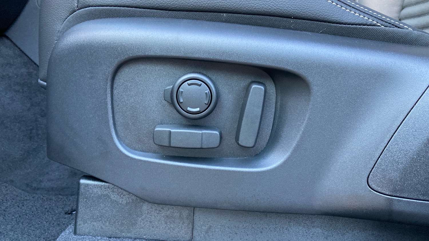 Used Land Rover Discovery 2025 for sale - 77125632: Photo 20