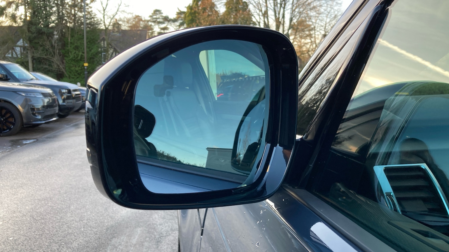 Used Land Rover Discovery 2025 for sale - 77125632: Photo 24