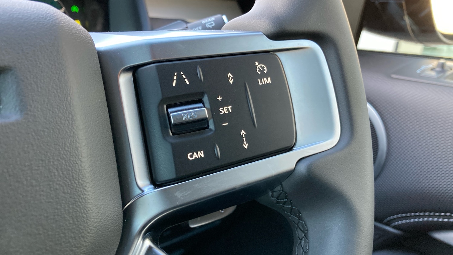 Used Land Rover Discovery 2025 for sale - 77125632: Photo 36