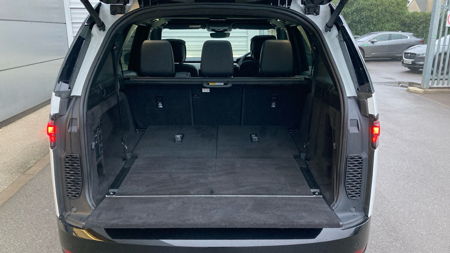 Used Land Rover Discovery 2024 for sale - 77578119: Photo 44