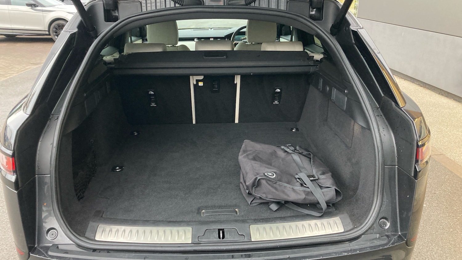 Used Land Rover Range Rover Velar 2022 for sale - 77570561: Photo 10