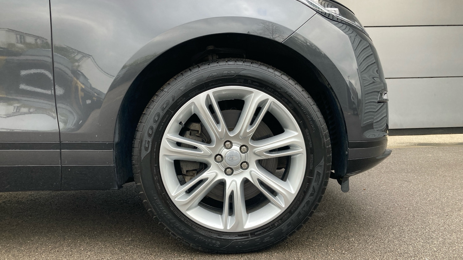 Used Land Rover Range Rover Velar 2022 for sale - 77570561: Photo 8