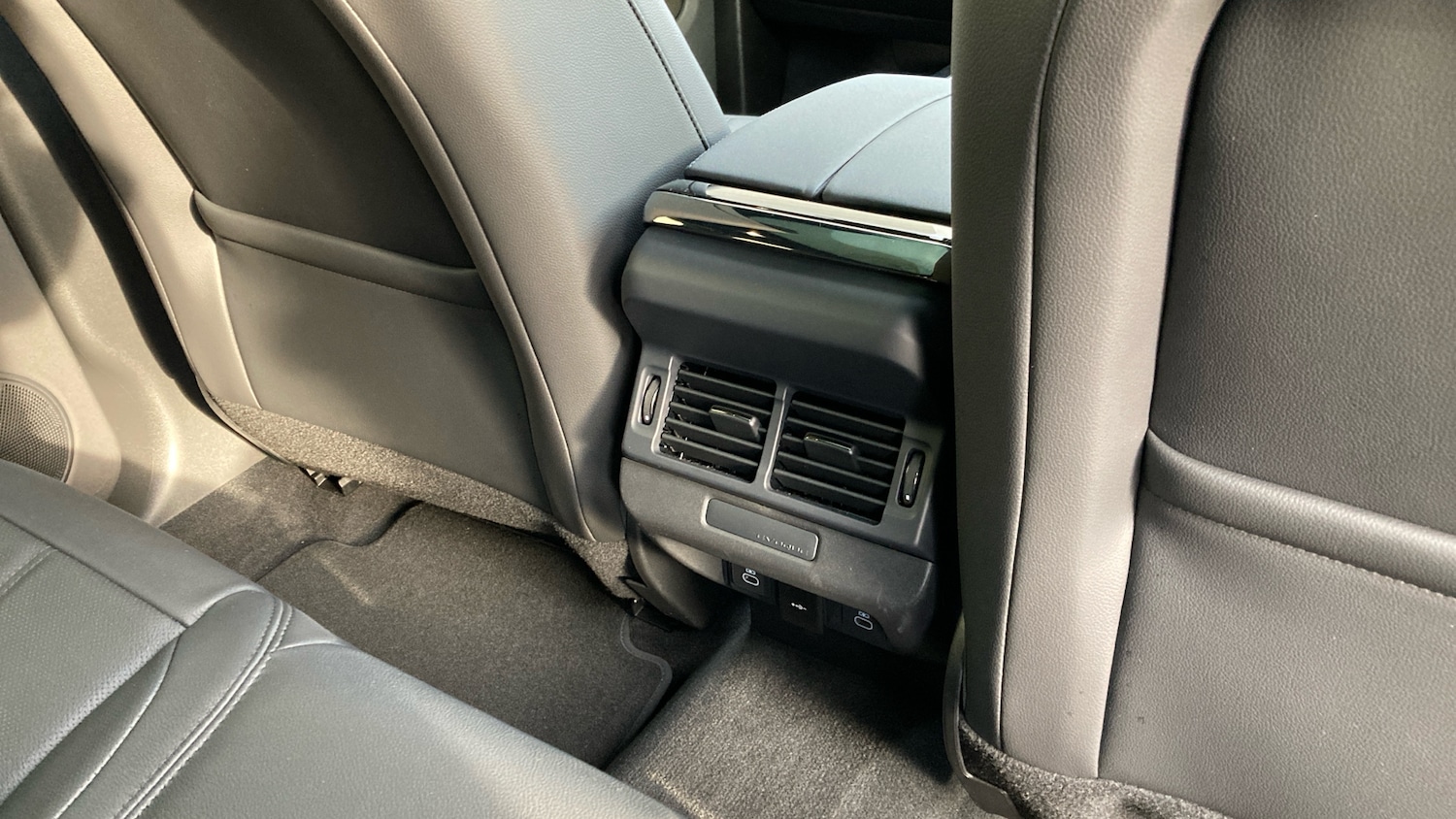 Used Land Rover Range Rover Evoque 2025 for sale - 77061319: Photo 18