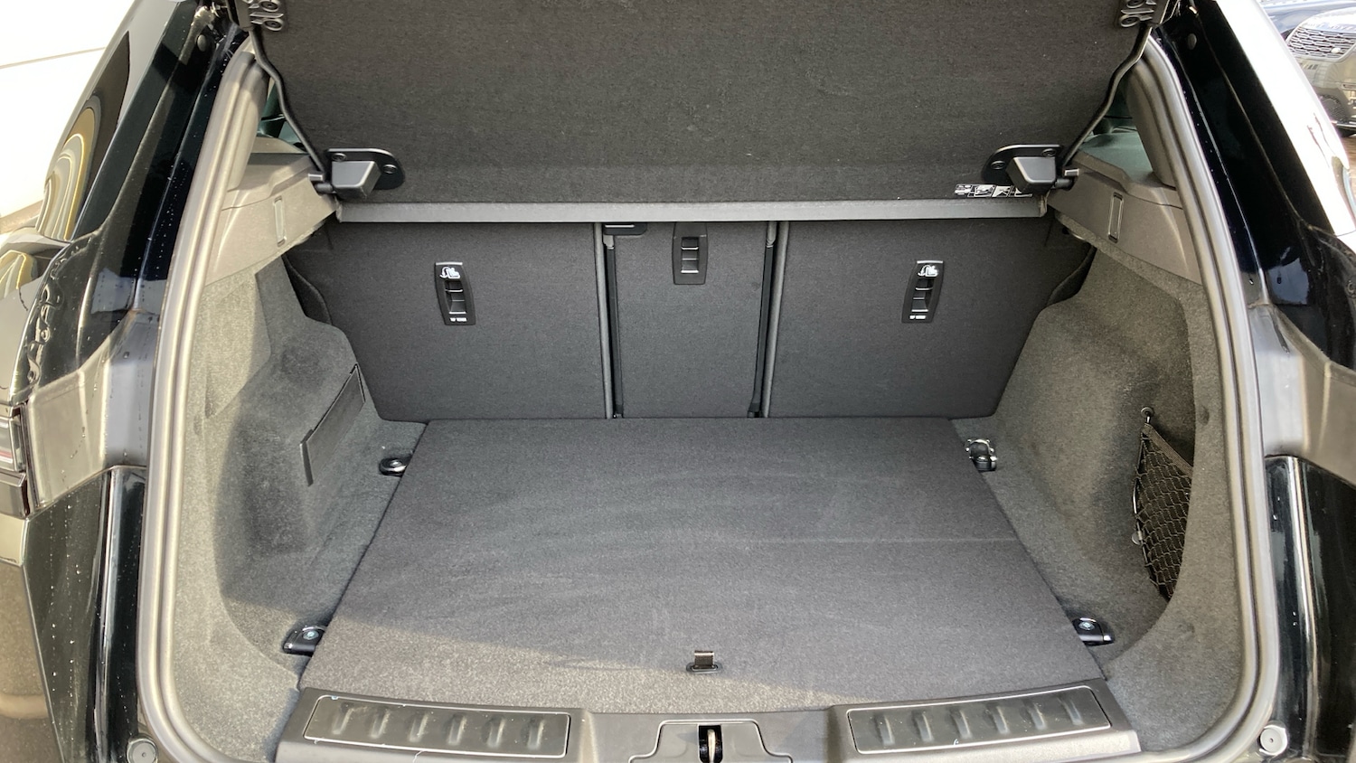 Used Land Rover Range Rover Evoque 2025 for sale - 77061319: Photo 39