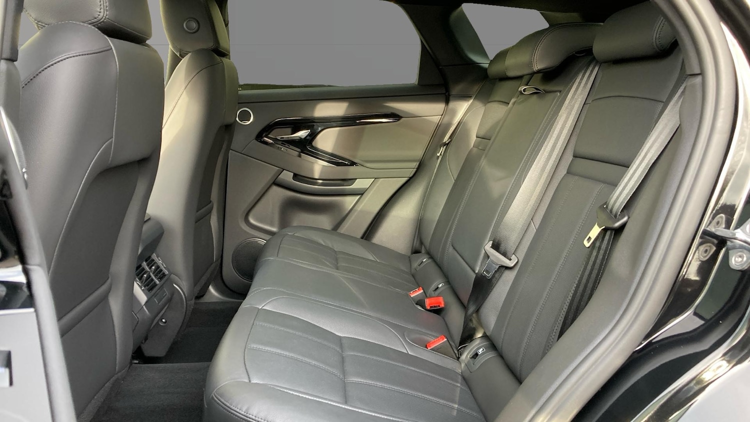 Used Land Rover Range Rover Evoque 2025 for sale - 77061319: Photo 4