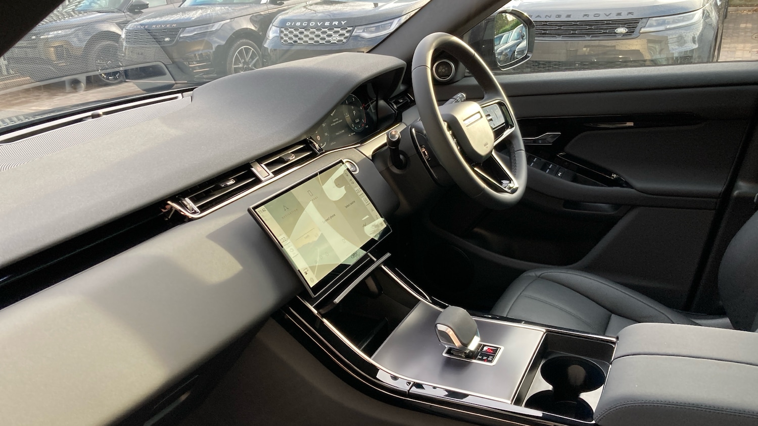 Used Land Rover Range Rover Evoque 2025 for sale - 77061319: Photo 42