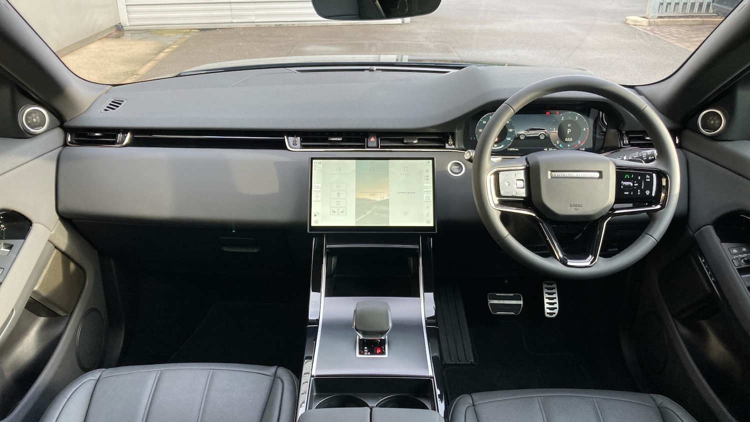 Used Land Rover Range Rover Evoque 2025 for sale - 77061319: Photo 9