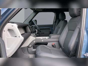 Used Land Rover Defender 2025 for sale - 78224039: Photo