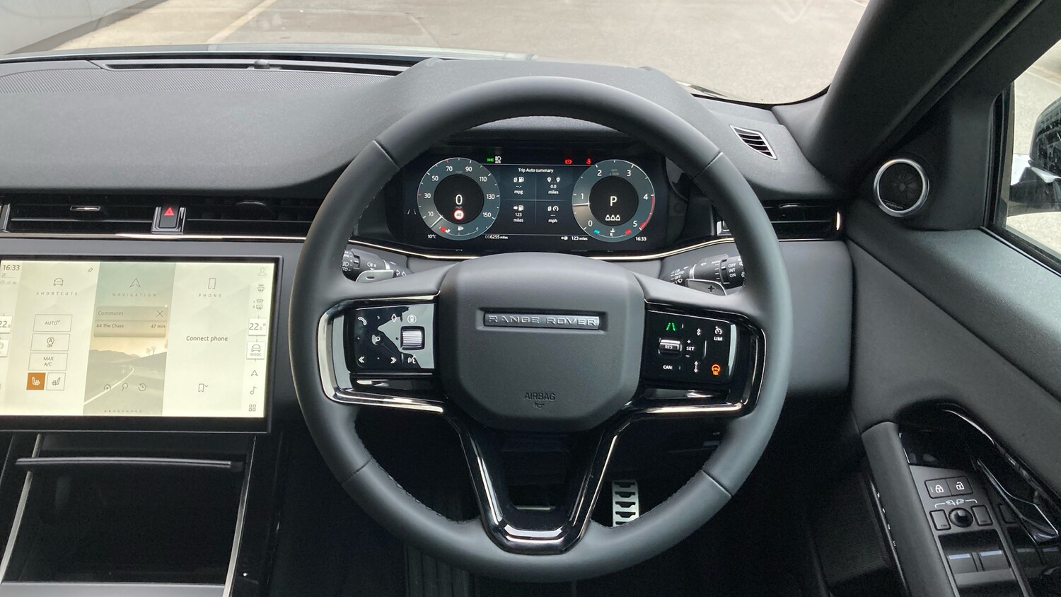 Used Land Rover Range Rover Evoque 2025 for sale - 76555659: Photo 15