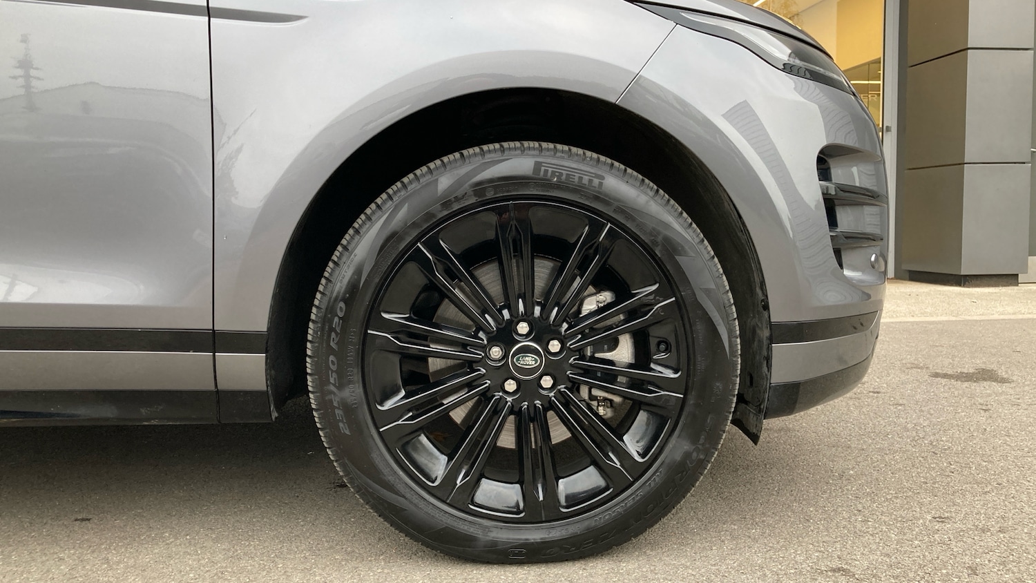 Used Land Rover Range Rover Evoque 2025 for sale - 76555659: Photo 8