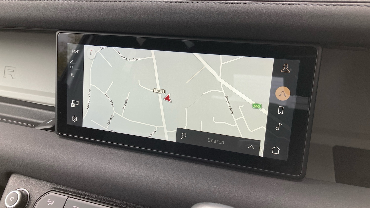 Used Land Rover Defender 2021 for sale - 76682254: Photo 11