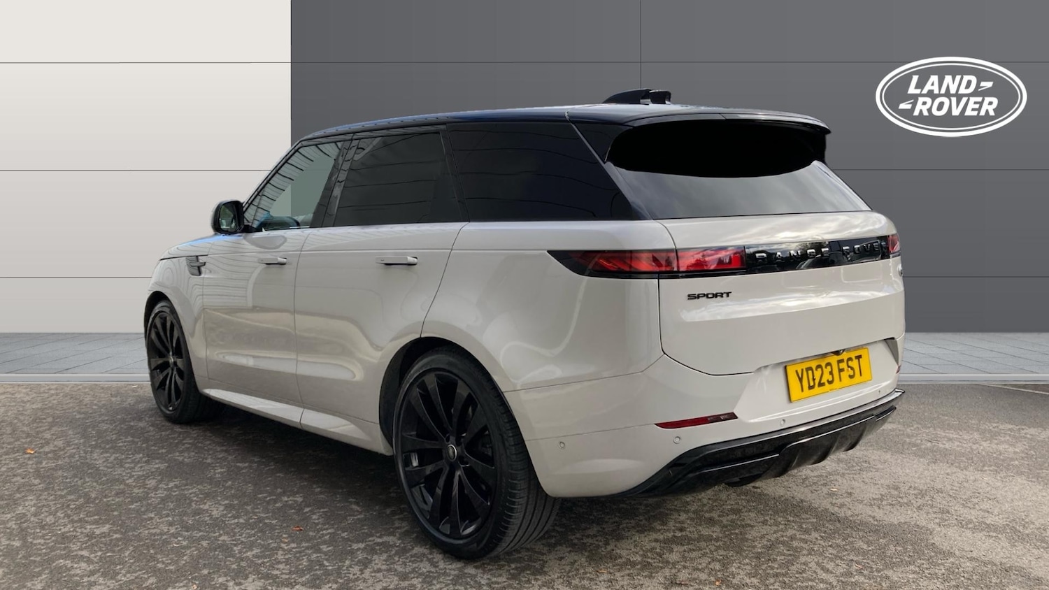 Used Land Rover Range Rover Sport 2023 for sale - 76355423: Photo 2