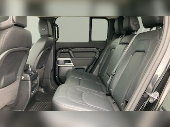 Used Land Rover Defender 2024 for sale - 77802251: Photo