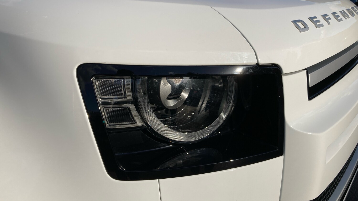 Used Land Rover Defender 2022 for sale - 76117335: Photo 17