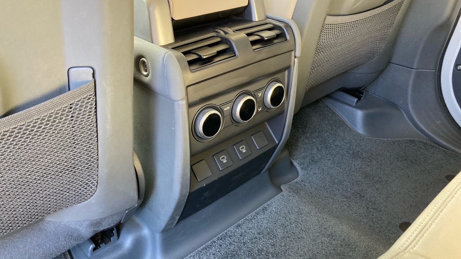 Used Land Rover Defender 2022 for sale - 76117335: Photo 18