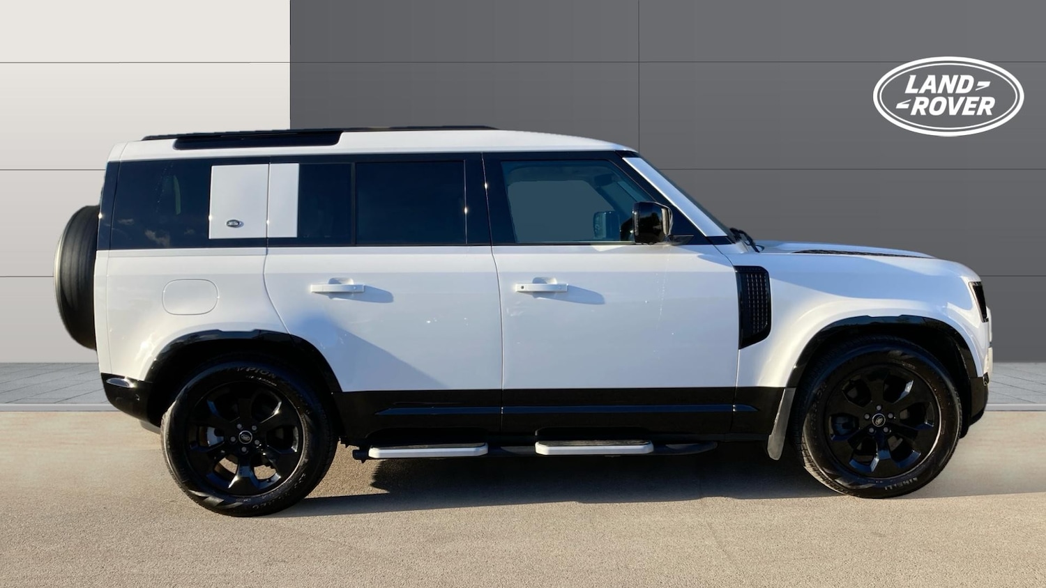 Used Land Rover Defender 2022 for sale - 76117335: Photo 5