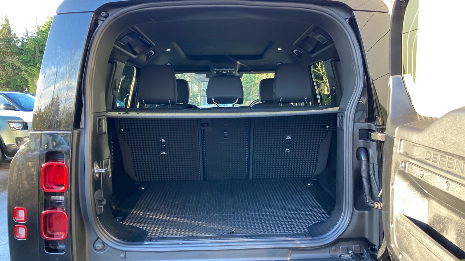 Used Land Rover Defender 2025 for sale - 77147874: Photo 10