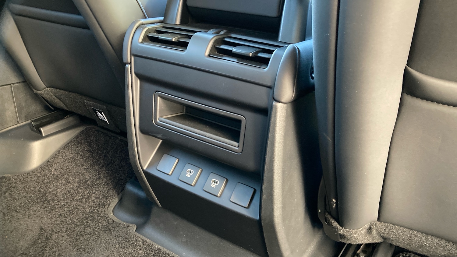 Used Land Rover Defender 2025 for sale - 77147874: Photo 18