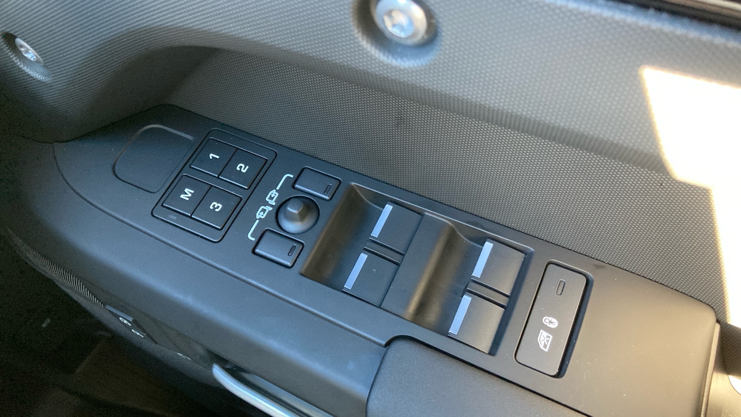 Used Land Rover Defender 2025 for sale - 77147874: Photo 35