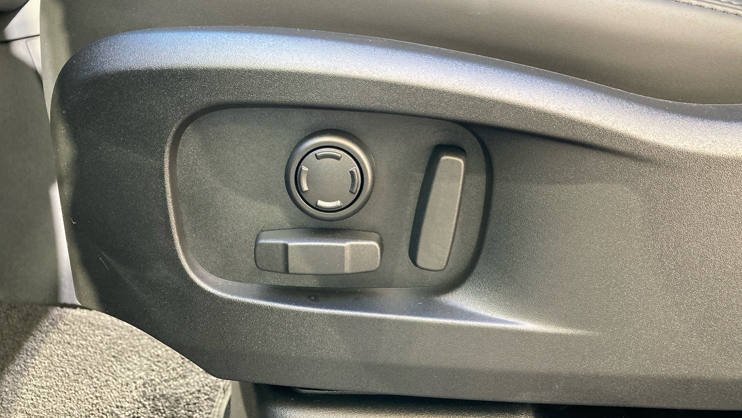 Used Land Rover Defender 2025 for sale - 77147874: Photo 45