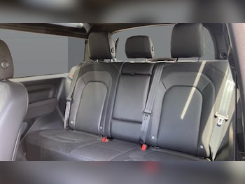 Used Land Rover Defender 2023 for sale - 78835463: Photo