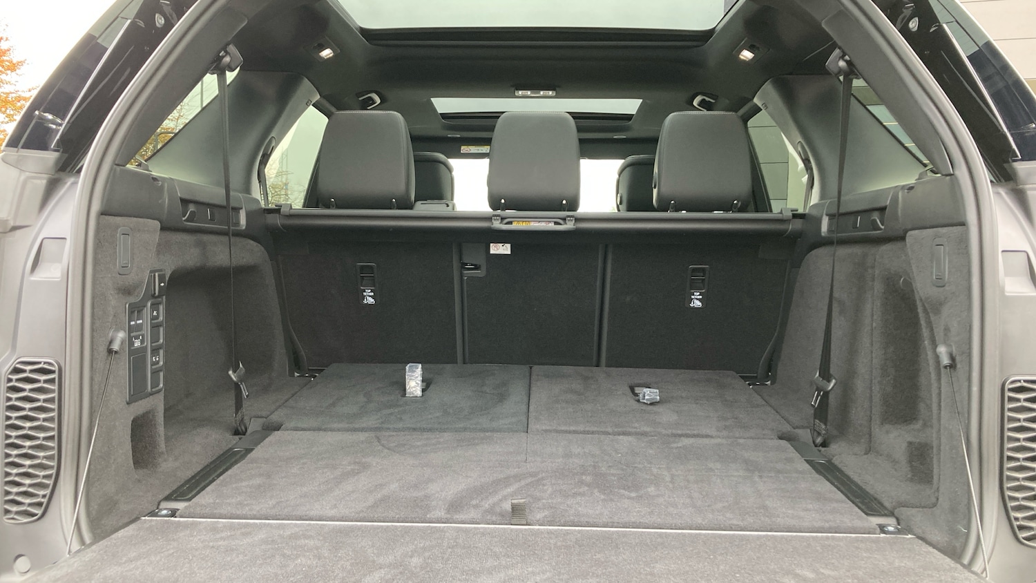 Used Land Rover Discovery 2025 for sale - 77264272: Photo 10