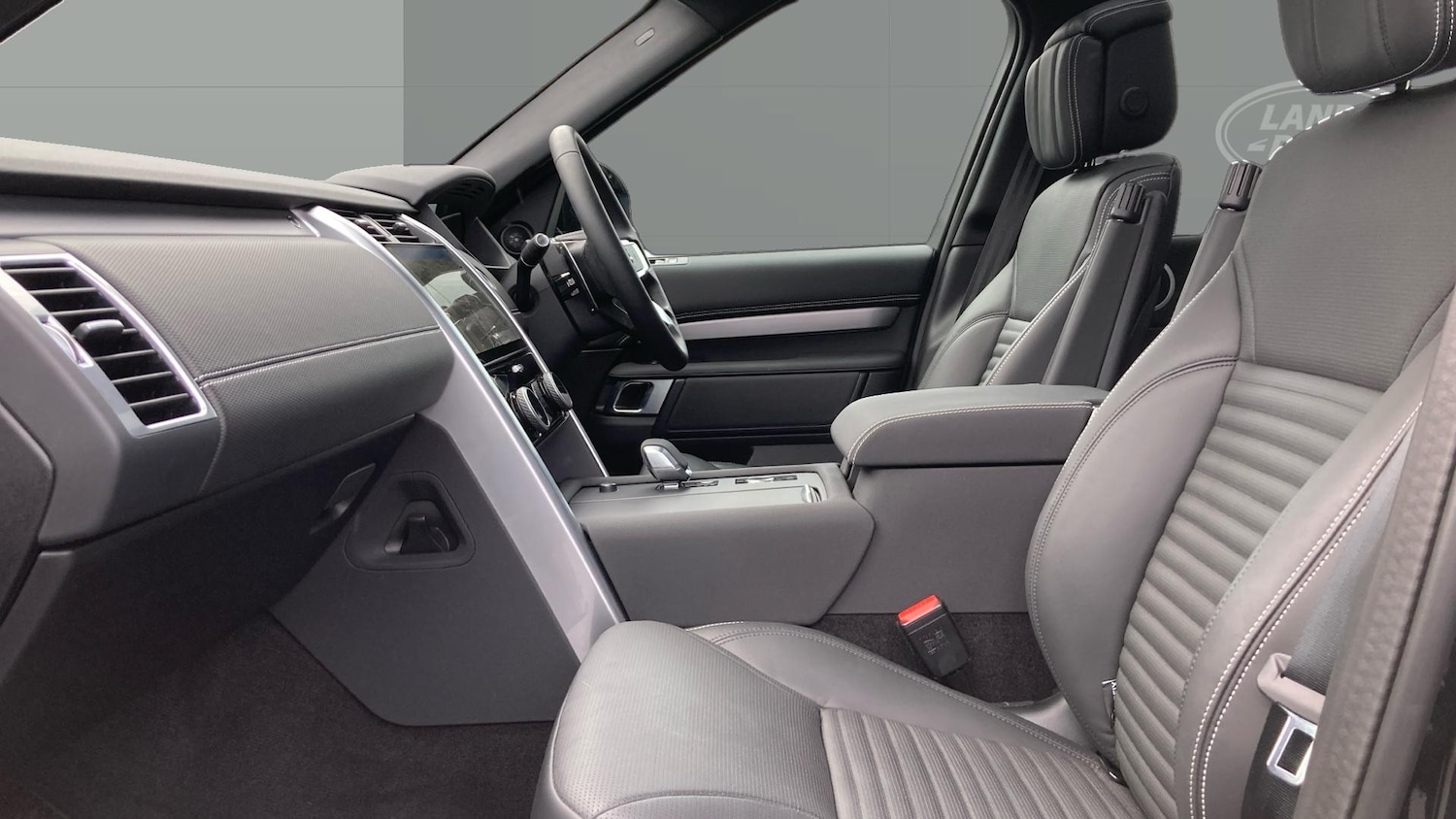 Used Land Rover Discovery 2025 for sale - 77264272: Photo 3