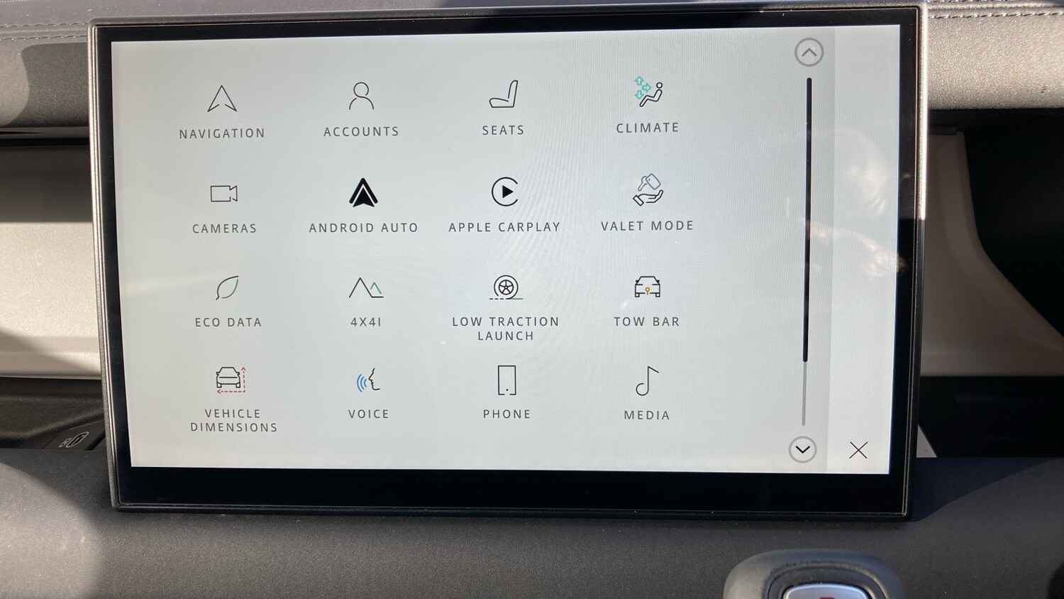 Used Land Rover Defender 2024 for sale - 76567712: Photo 31