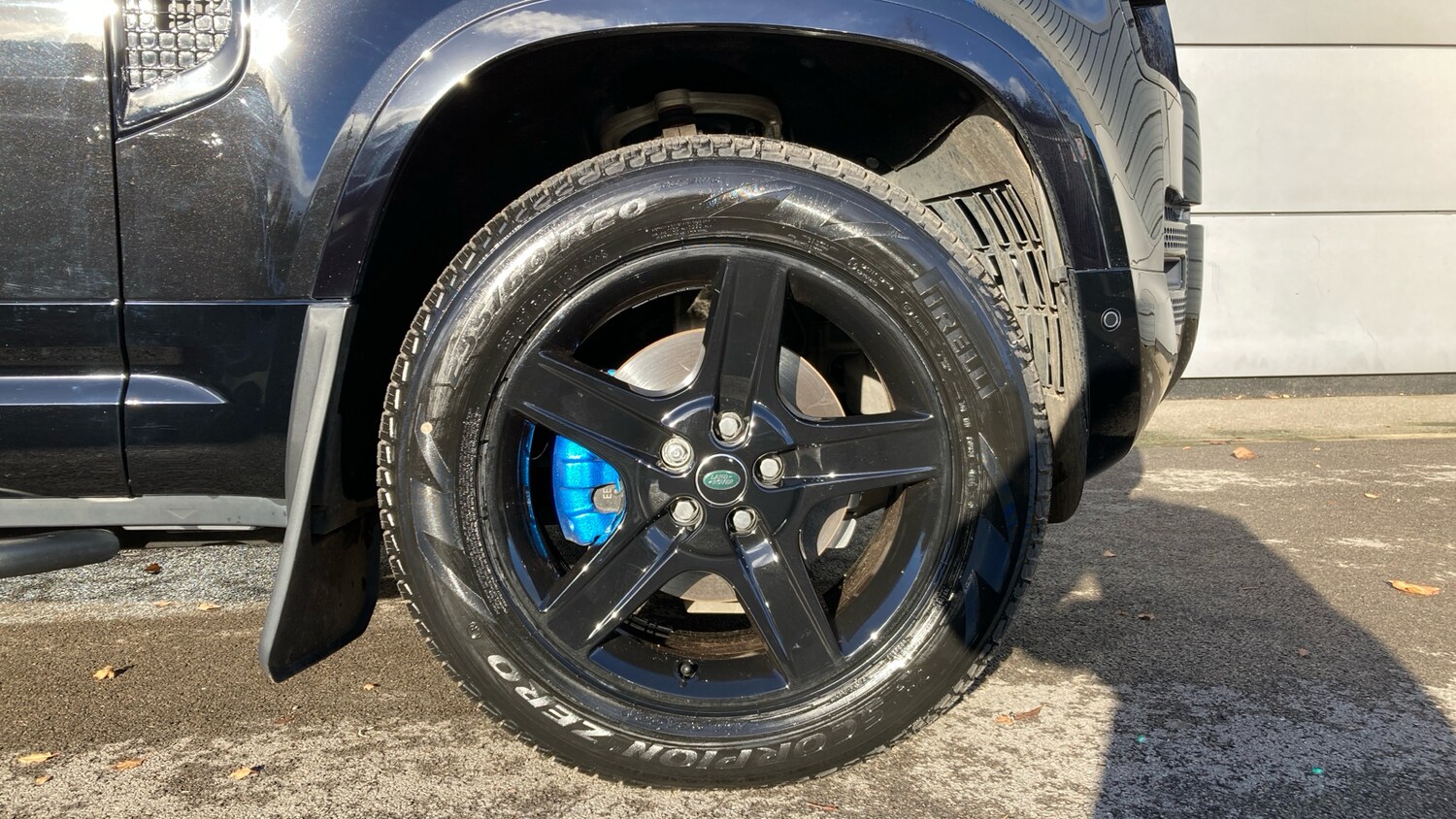 Used Land Rover Defender 2024 for sale - 76567712: Photo 8