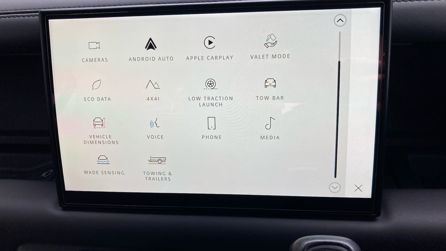 Used Land Rover Defender 2021 for sale - 77845201: Photo 31